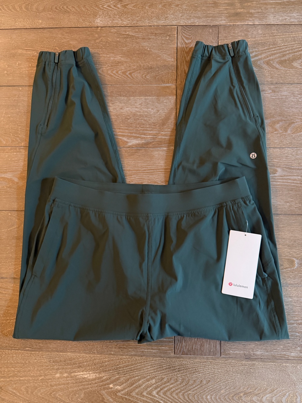 Lululemon Women’s Green Jogger Pants Athletic Casual